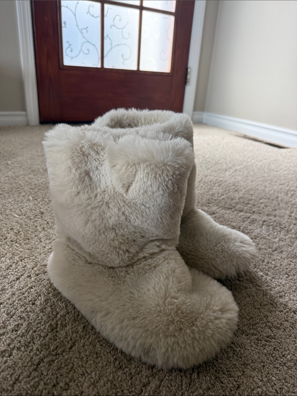 LC Lauren Conrad Plush Faux Fur Boot Slippers in Cream
